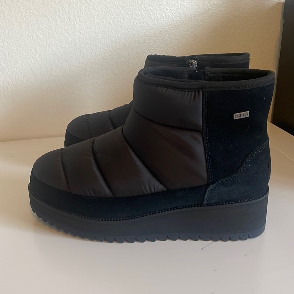 SALE!!UGG Winter Boot